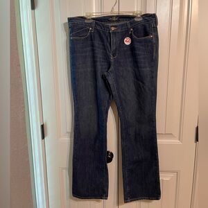 Women’s Old Navy (The Flirt) Jeans Size 14